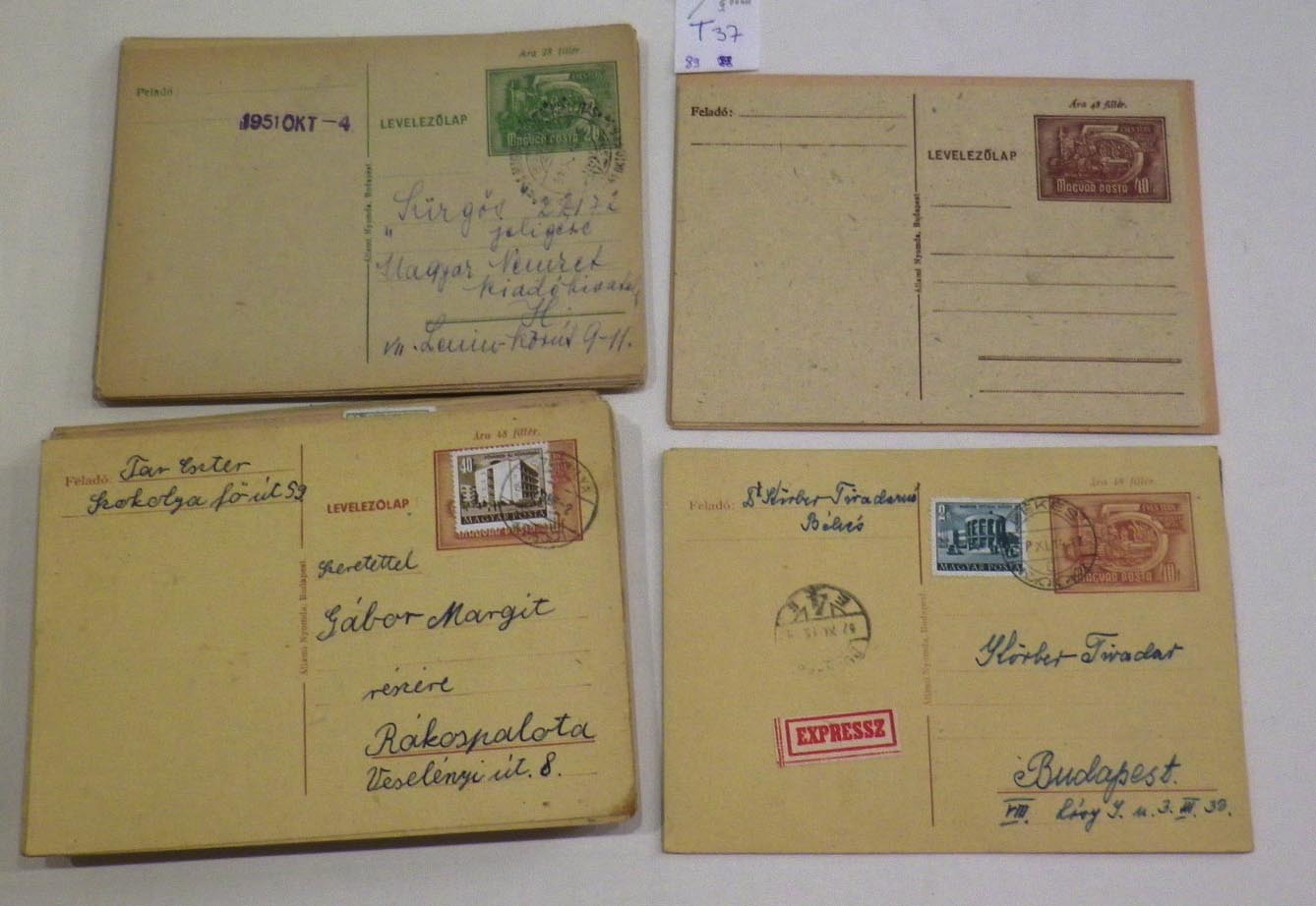 Kb. 92 db ötéves terv díjjegyes levlap, 20-40 f, 2 és vonalas vegyesen: 21 db 20 f, 64 db 40 f, 3 db 40 f R-Expr., 2-2 postatiszta. Tanulmány anyag!