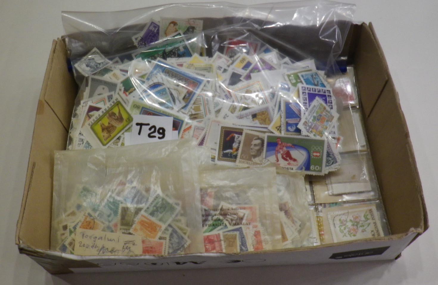 Több mint 1000 db pecsételt magyar bélyegek