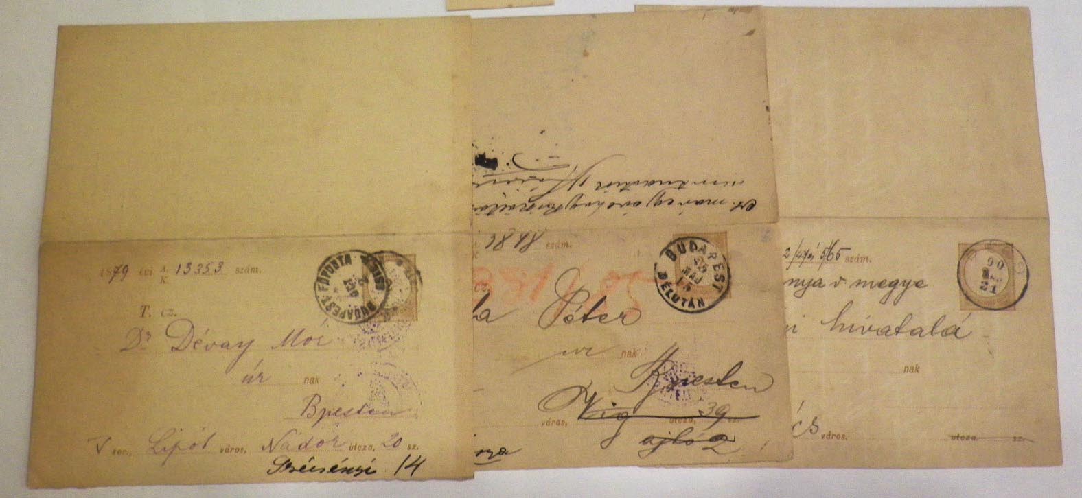 Adóintés. 1879-90. 3 db használt 2 kr-os tőlap: 1 C és 2 D minta